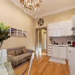 Guesthost - Domus Romana Apartmán