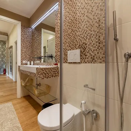Domus Romana Апартаменты Рим