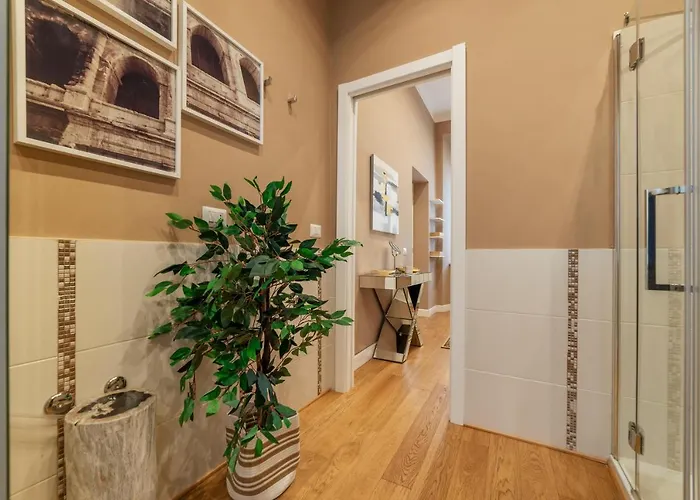 Guesthost - Domus Romana